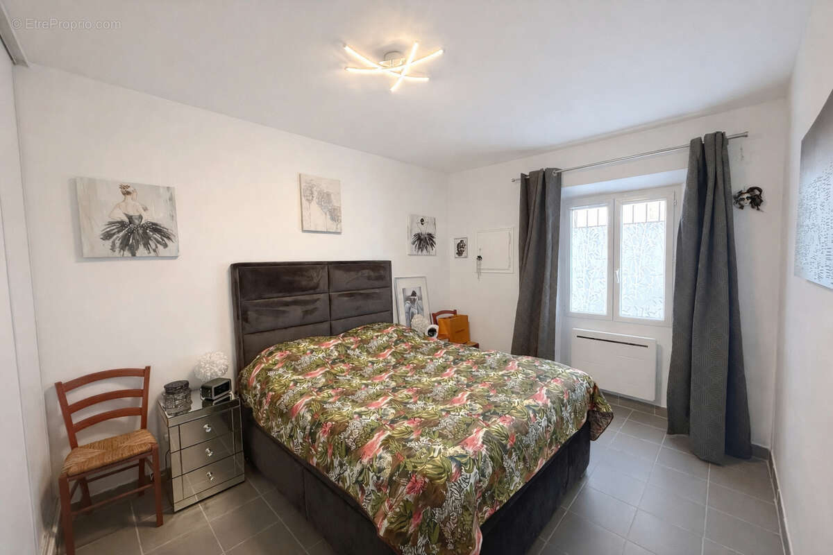 Appartement à GONFARON