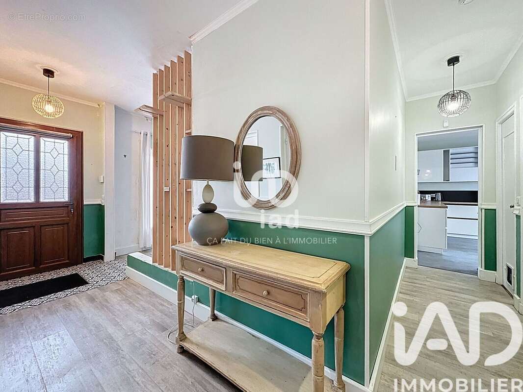 Photo 3 - Maison à DAMMARIE-LES-LYS