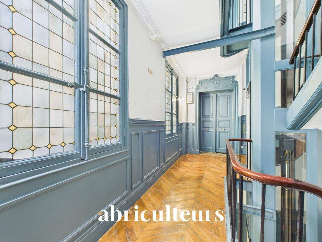 Vaste appartement de charme,  Élégance parisienne – 130 m², 5 pièces - Paris 10 (Porte Saint-Denis) - photo 16