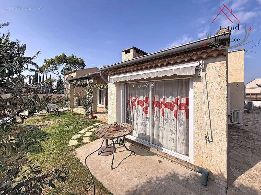 Maison à PERNES-LES-FONTAINES