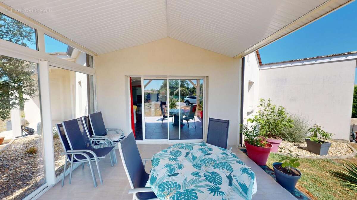 Maison 163 m² à Camps-Sur-L'isle  - photo 2