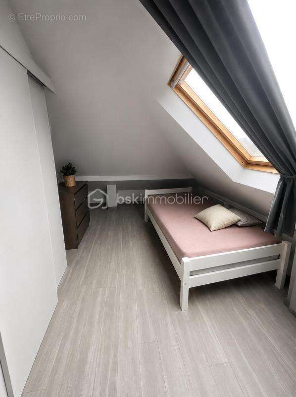 MAISON idéalement située avec beau jardin et grand garage indépendant - photo 8