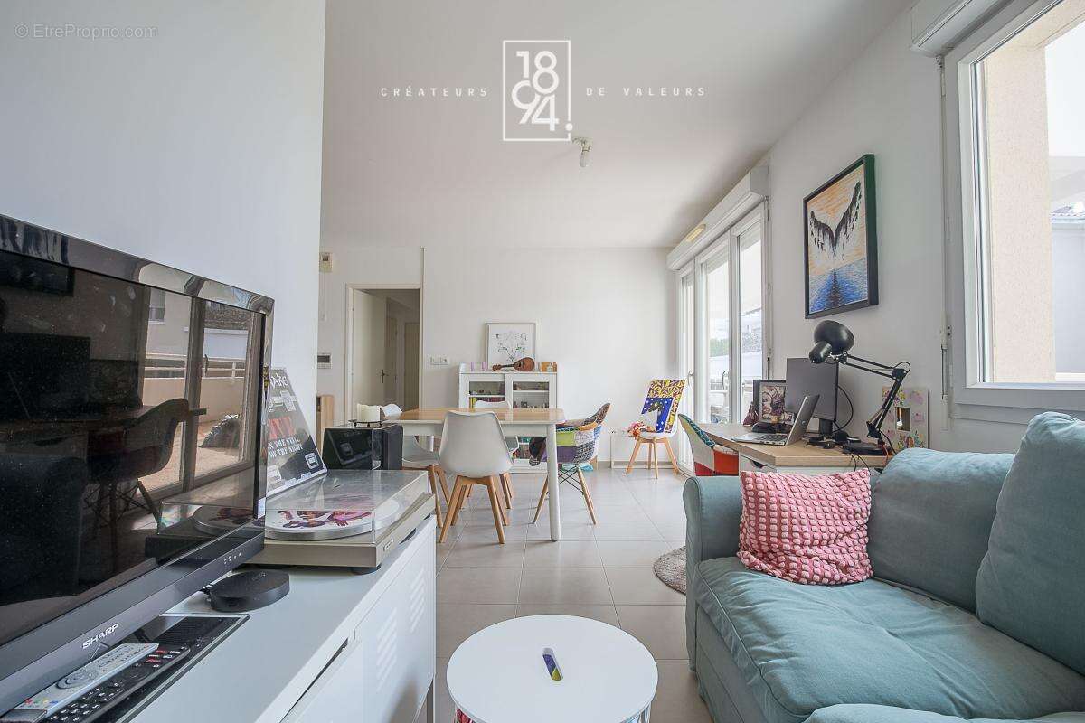 Appartement à MARSEILLE-11E