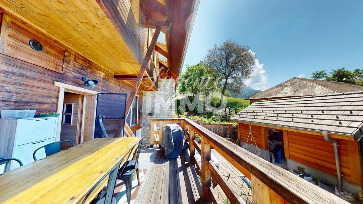 Appartement à SAINT-EUSTACHE