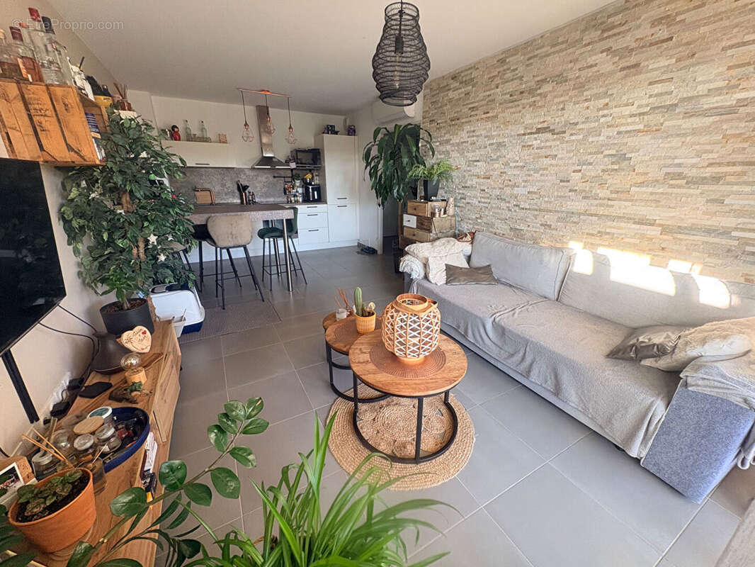 Appartement à PUGET-SUR-ARGENS