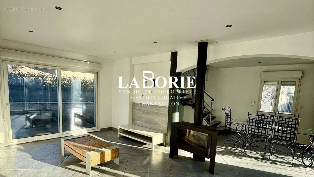 Maison 110 m² à Vedene  - photo 6
