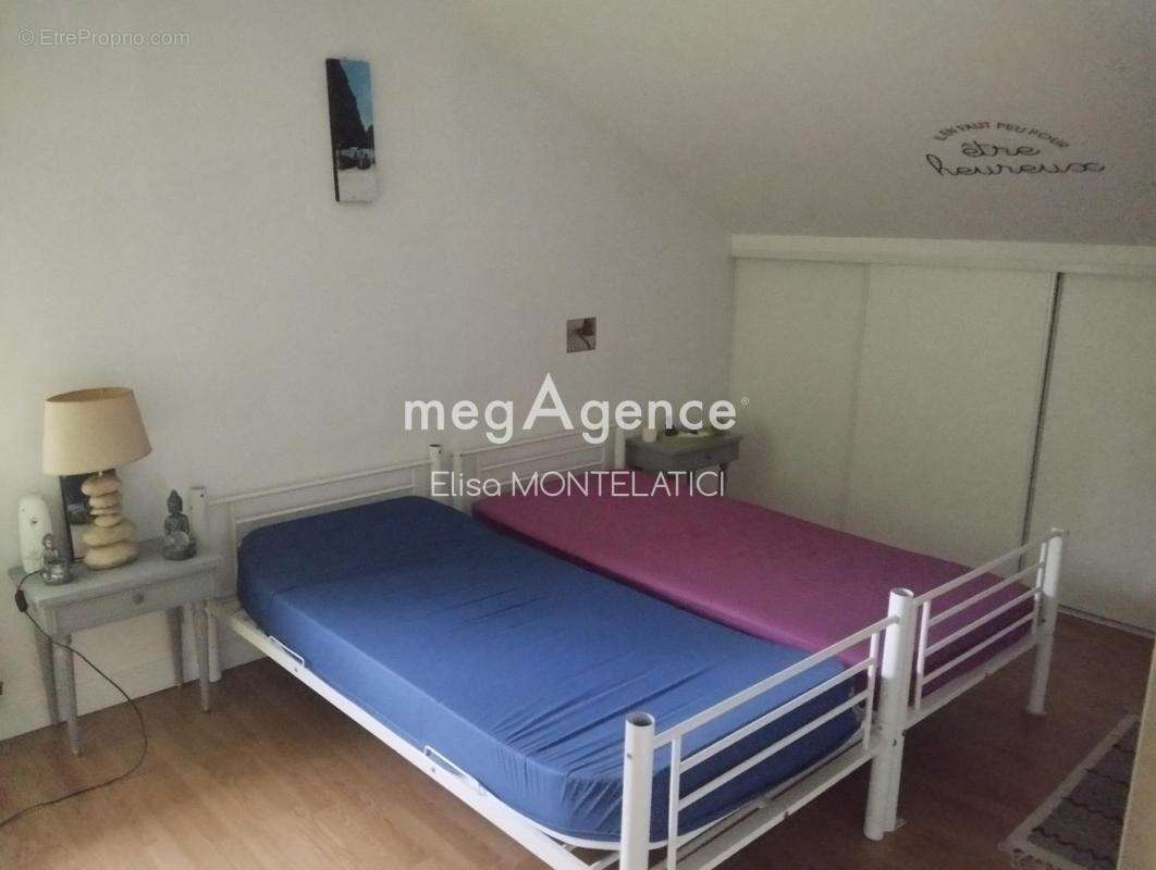 Maison à LES EGLISOTTES-ET-CHALAURES