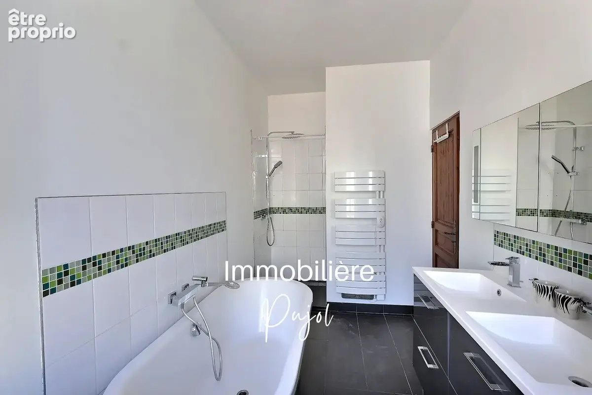 Notre-Dame-Du-Mont 13006   Appartement T3/4 traversant de 81,30 m2 - photo 12
