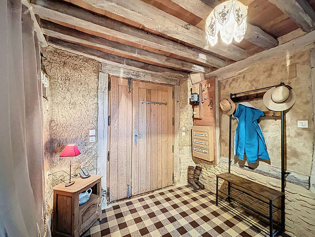 Maison à SAINT-PIERRE-SUR-DIVES