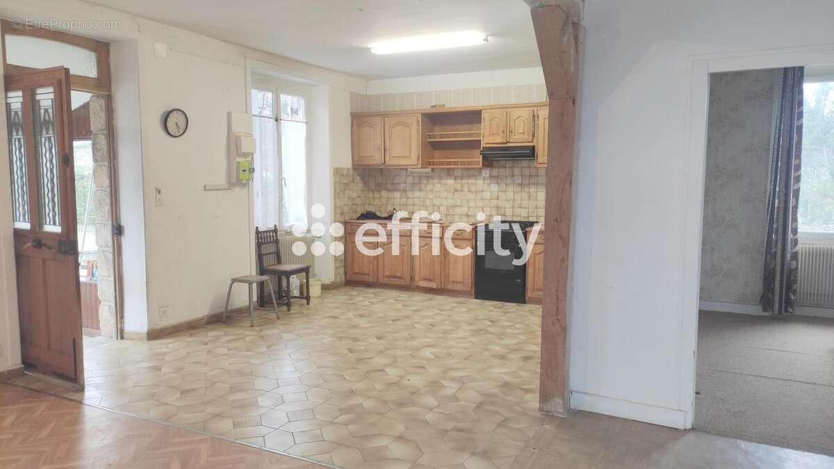 Maison 185 m² à Rilhac-Treignac  - photo 6