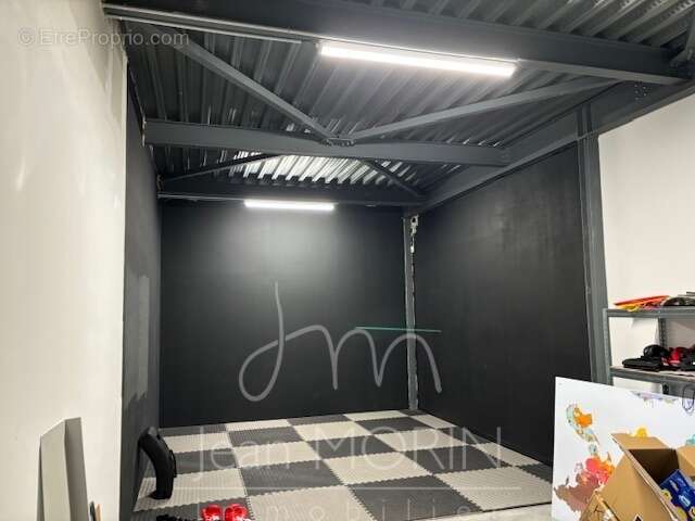 Commerce à BOURG-LES-VALENCE