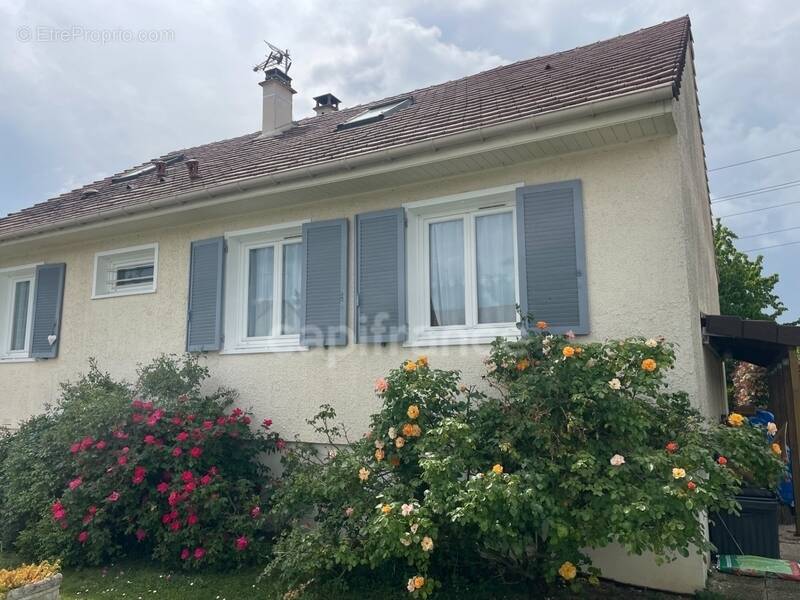 Maison à VILLERS-SOUS-SAINT-LEU