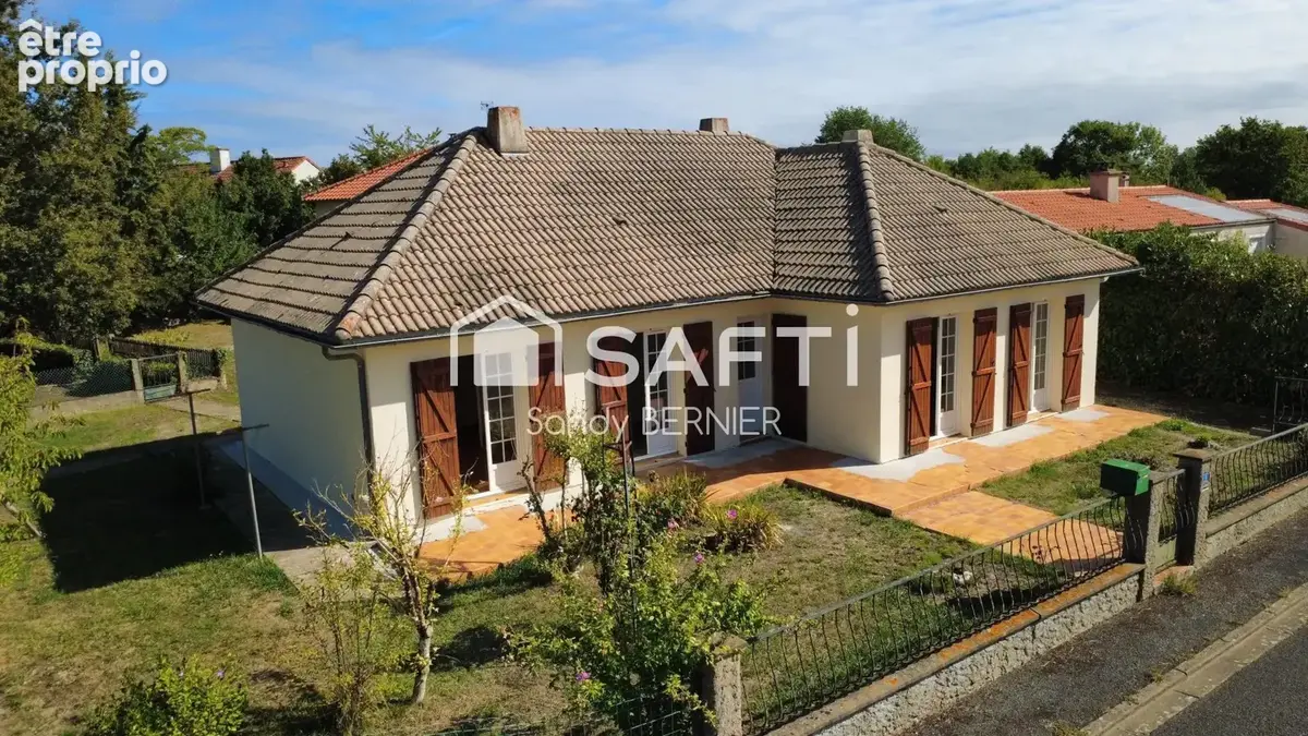 Photo 1 - Maison à LA VILLEDIEU-DU-CLAIN