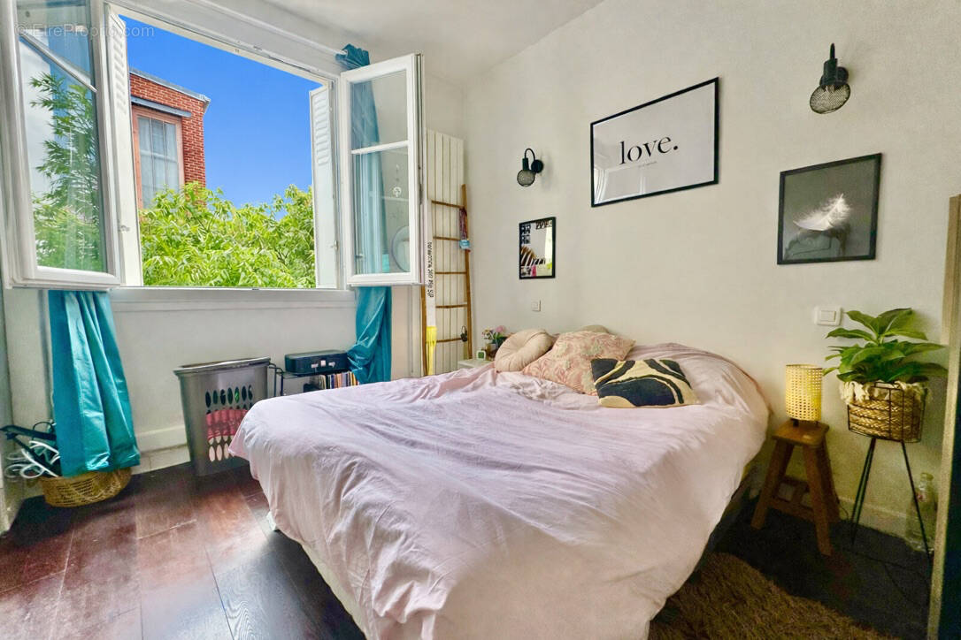 Appartement à PARIS-11E