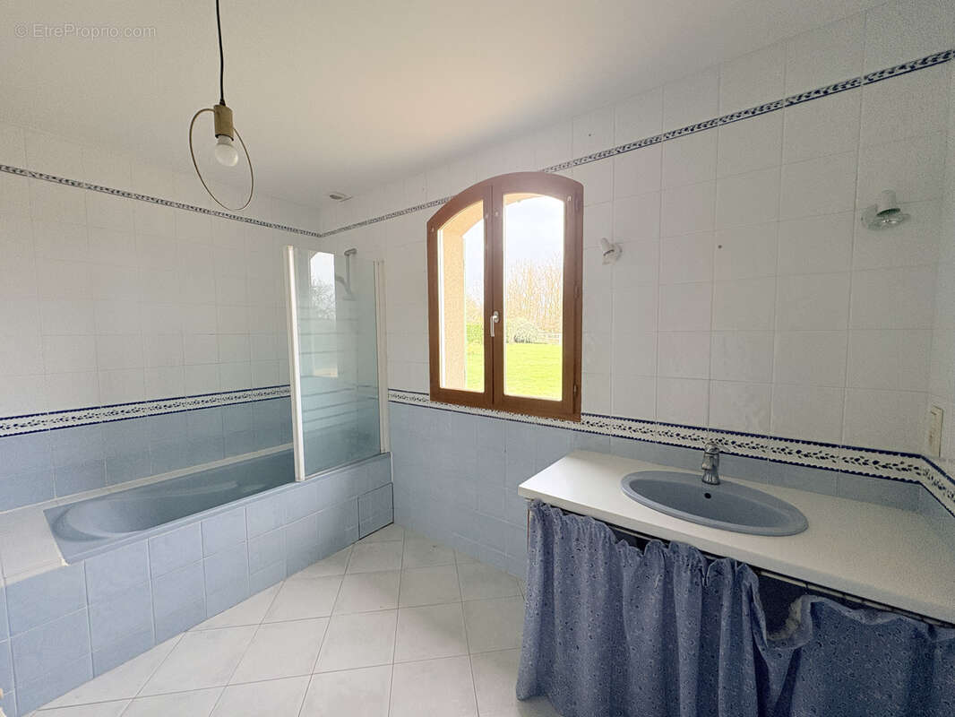 Maison à SAINT-LUPERCE