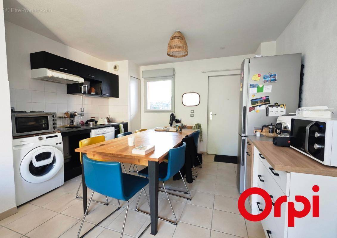 Appartement à LYON-8E