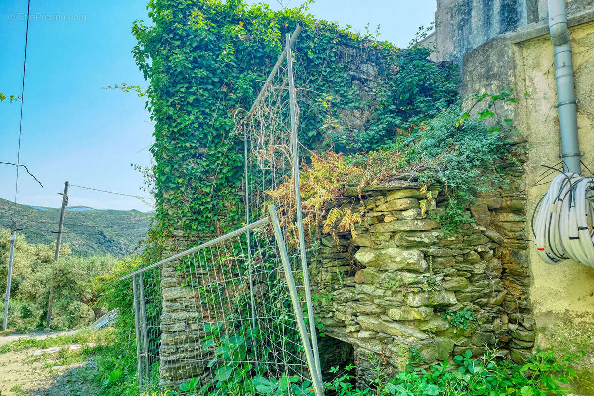 Maison à LURI