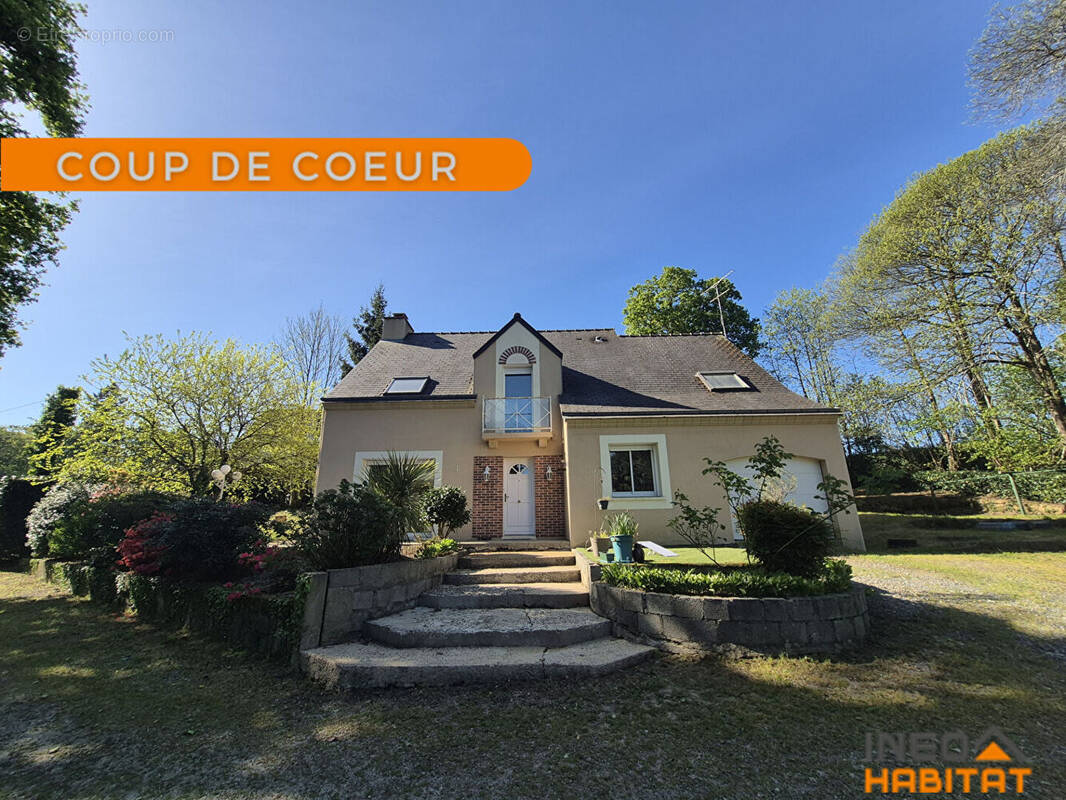 Maison à BOURG-DES-COMPTES