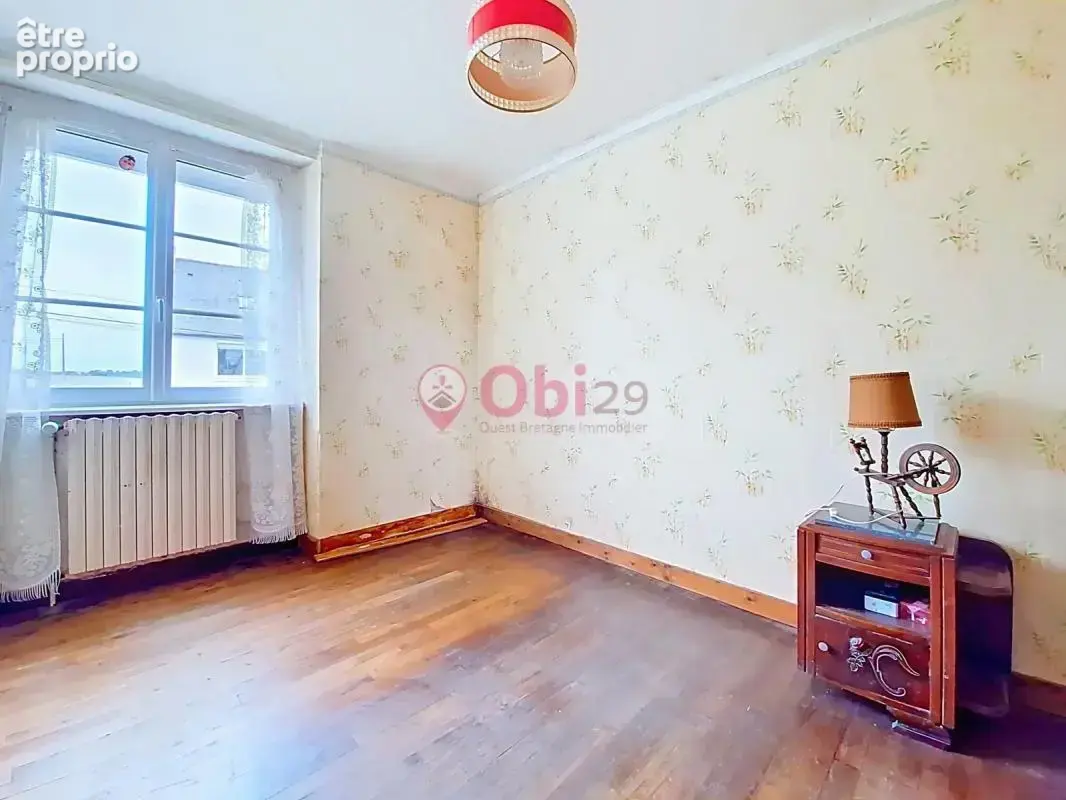 Une maison à rénover, un beau terrain et du potentiel! - photo 6