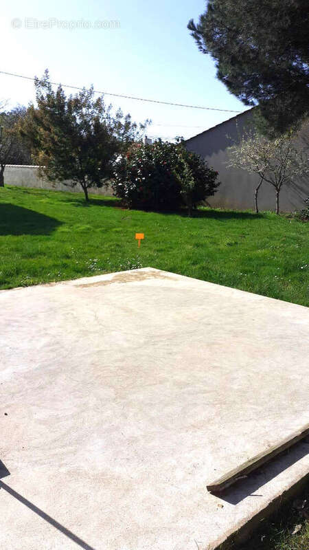 Terrain à TALMONT-SAINT-HILAIRE