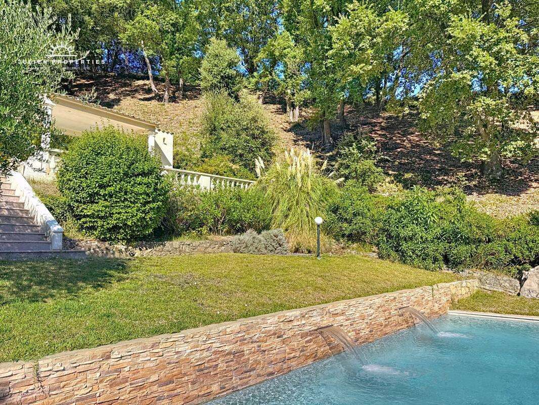 Maison à MANDELIEU-LA-NAPOULE