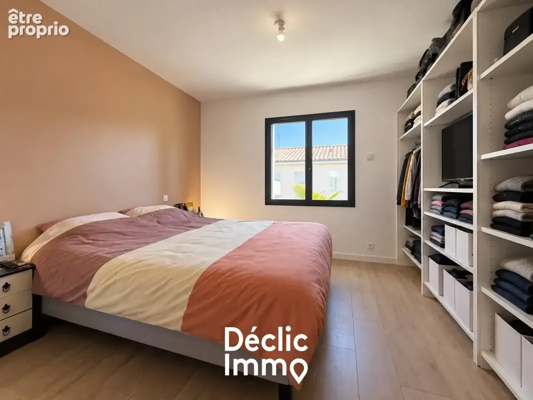 Une pépite à Jaunay-Marigny : deux maisons pour voir plus grand - photo 6