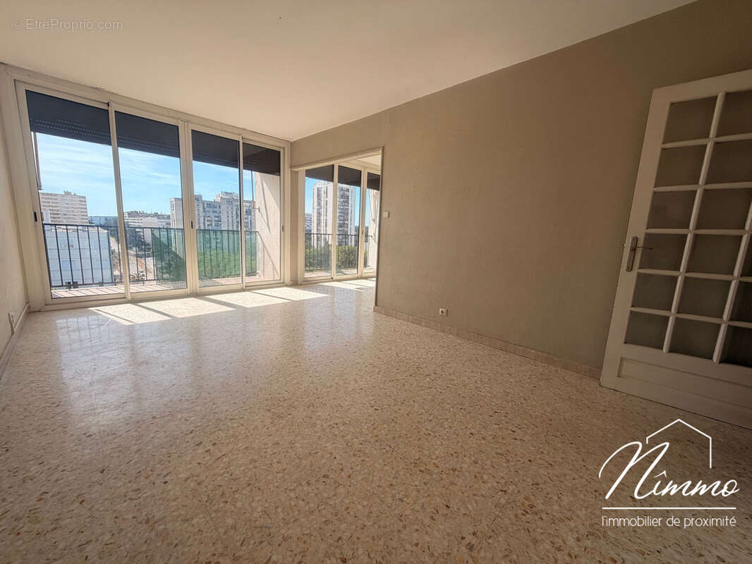 Appartement à NIMES