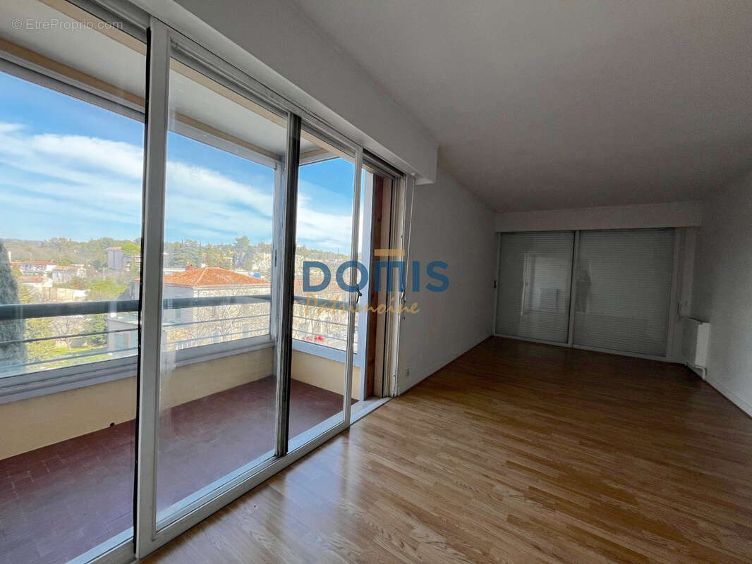 Appartement à NIMES