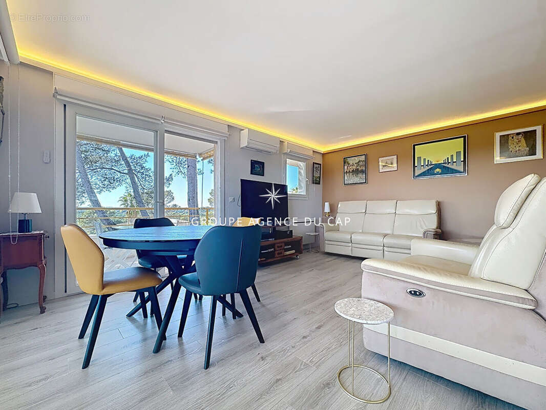 Appartement à SAINT-RAPHAEL
