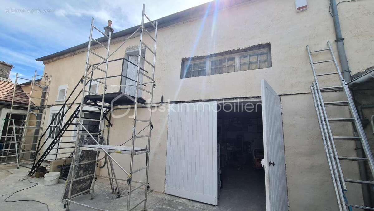 Appartement à FONTAINEBLEAU