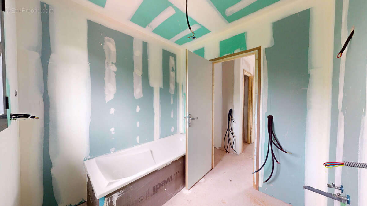 Maison à BREUX-JOUY