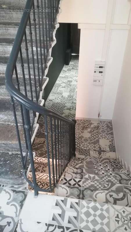   - Appartement à LYON-3E