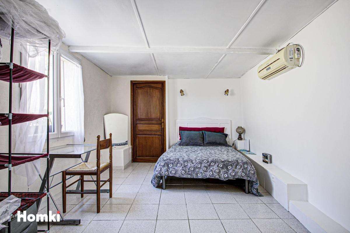 Maison/Villa T6 de 150 m2 de plain-pied à Millas 66170 - photo 15