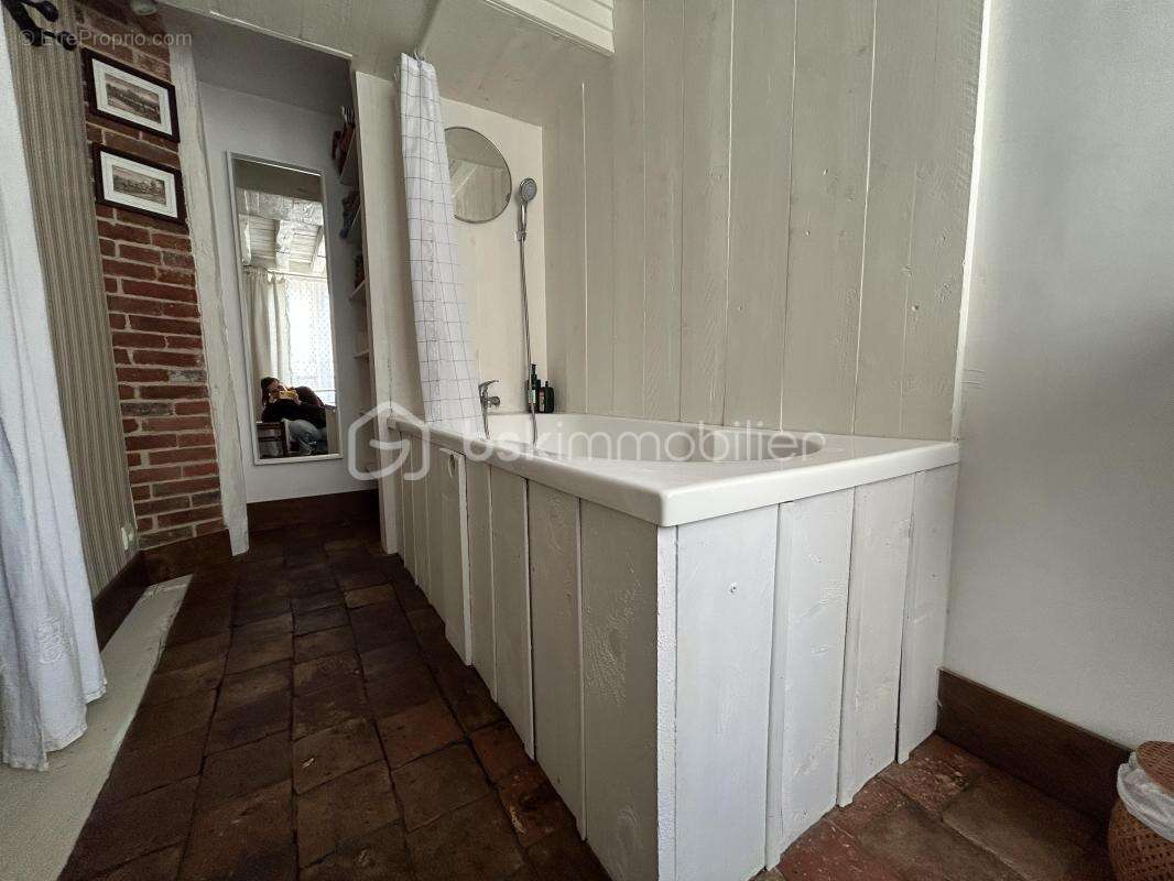 Maison à JOIGNY