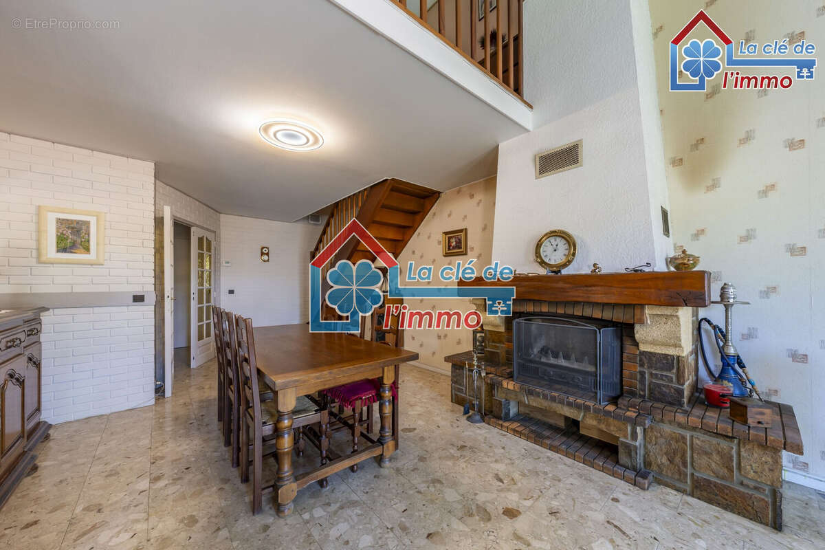 Maison 106 m² à Moissy-Cramayel  - photo 4