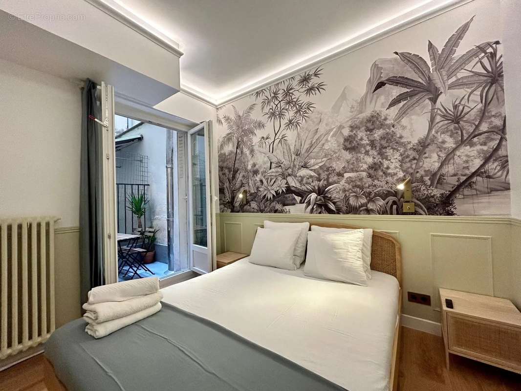 Commerce à PARIS-17E