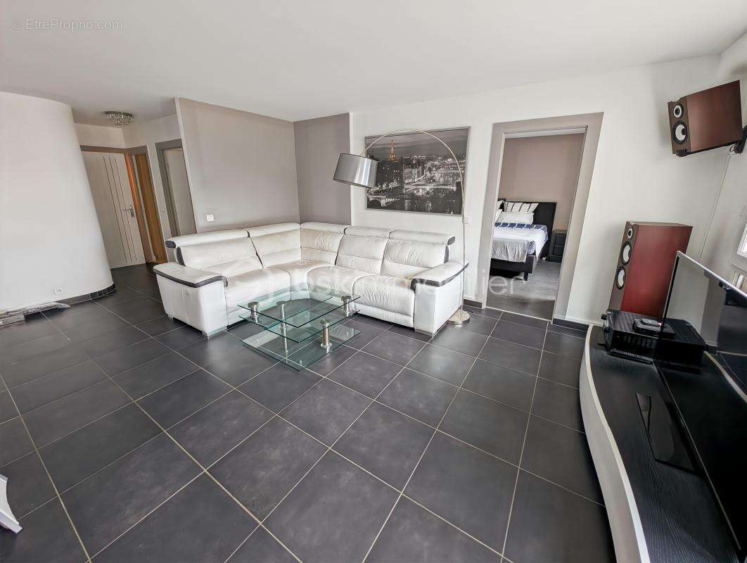 Superbe appartement f4 3 chambres centre ville de saint gratien - le forum - photo 6