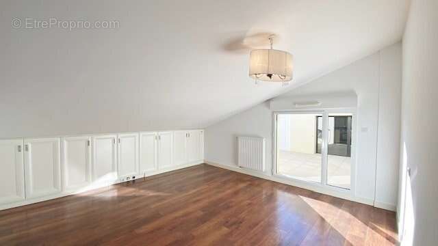 Exceptionnel attique de type 4 pièces de 103 m2 soit 140 m2 hors loi carrez avec 60 m2 de terrasses - photo 23