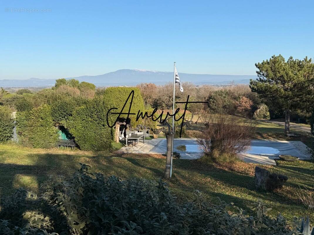 Maison à CHATEAUNEUF-DE-GADAGNE