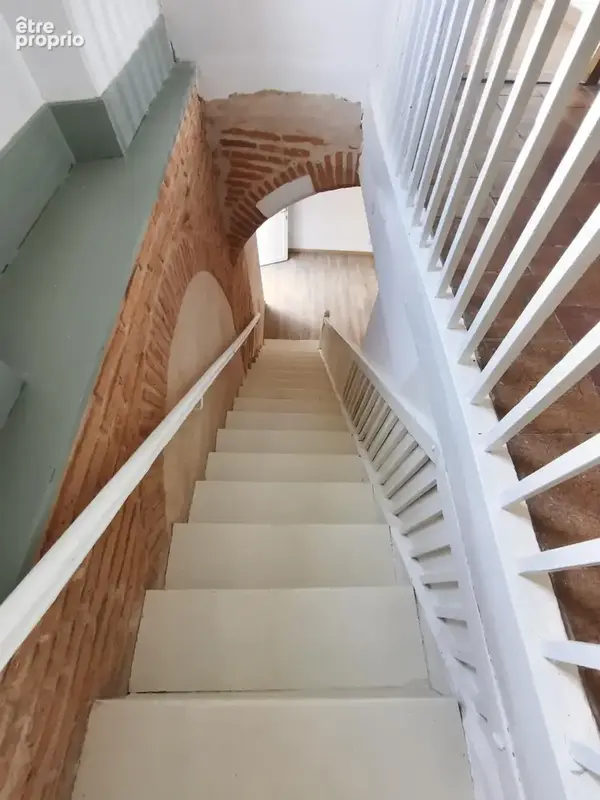 Appartement T3 bis de 96 m2 entièrement rénové avec jardin et garage - photo 8