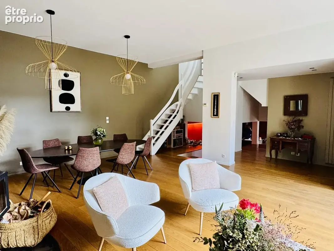 Maison 6 pièces 216 m² à vendre à Lille (59000) - photo 4
