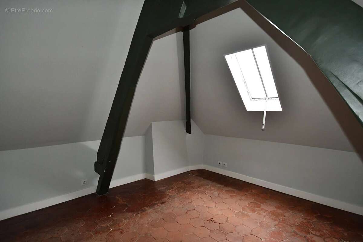 Chatou triangle d'or - 8 mn rer - magnifique maison 6 chambres - au calme - photo 10