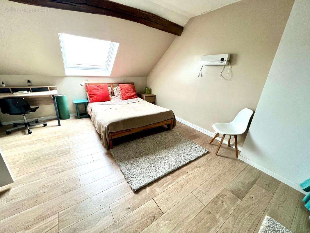 Maison à CHAMPAGNE-SUR-OISE