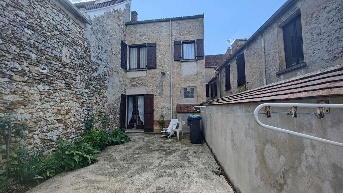 Photo 3 - Maison à LA FERTE-GAUCHER