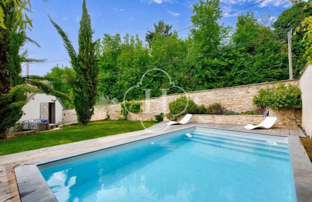 Maison à JUMEAUVILLE