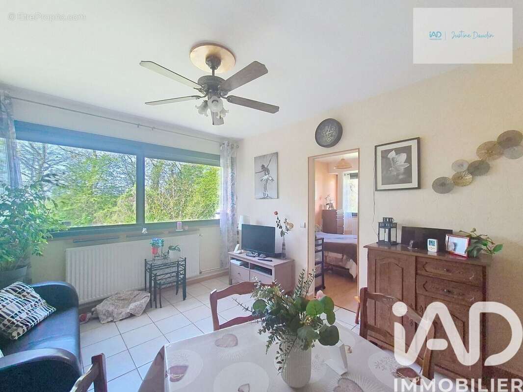 Photo 3 - Appartement à LE COUDRAY-MONTCEAUX