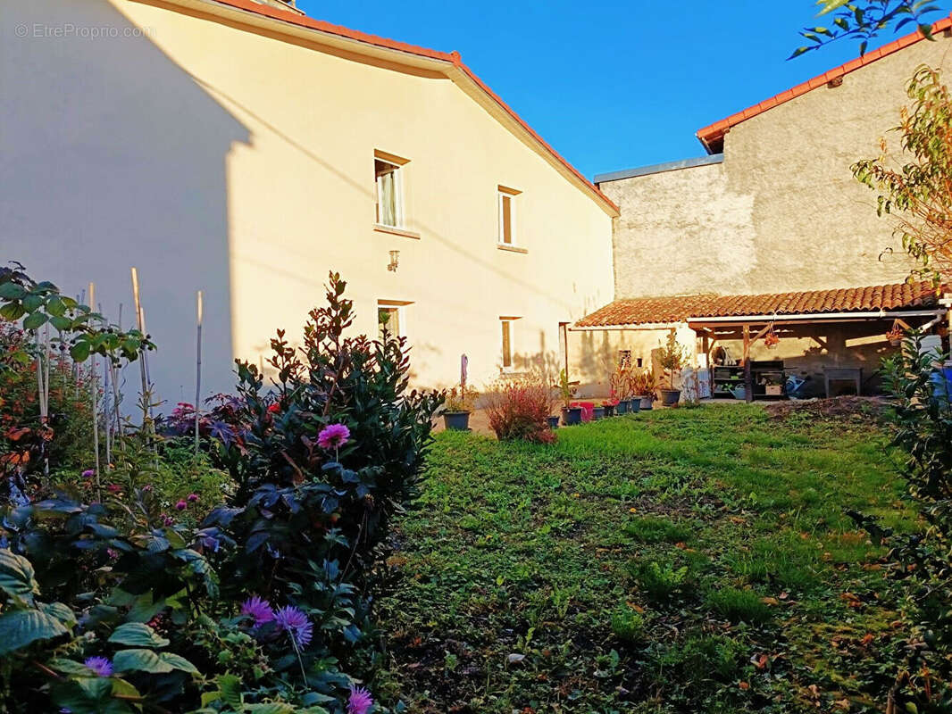Maison à LEZOUX