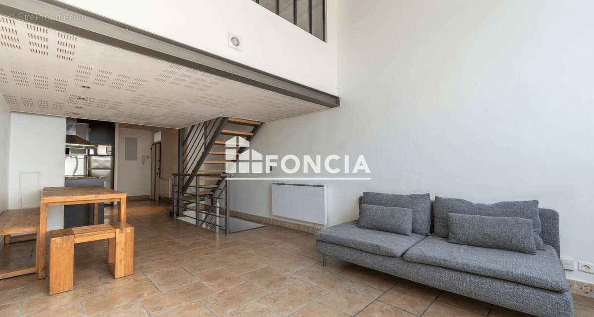Appartement à MONTROUGE