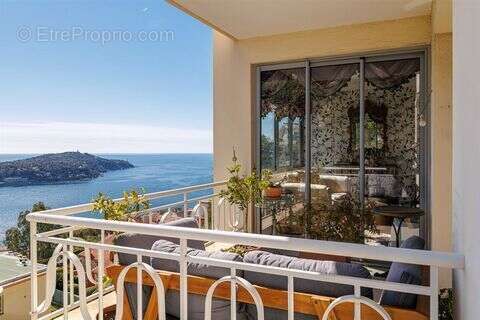 Appartement à VILLEFRANCHE-SUR-MER