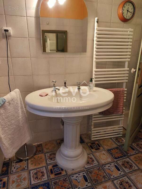 Maison à SAINT-PAUL-TROIS-CHATEAUX